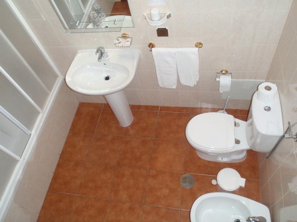 Hotel Romba Ourique Bagian luar foto