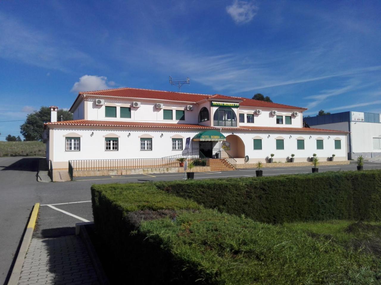 Hotel Romba Ourique Bagian luar foto